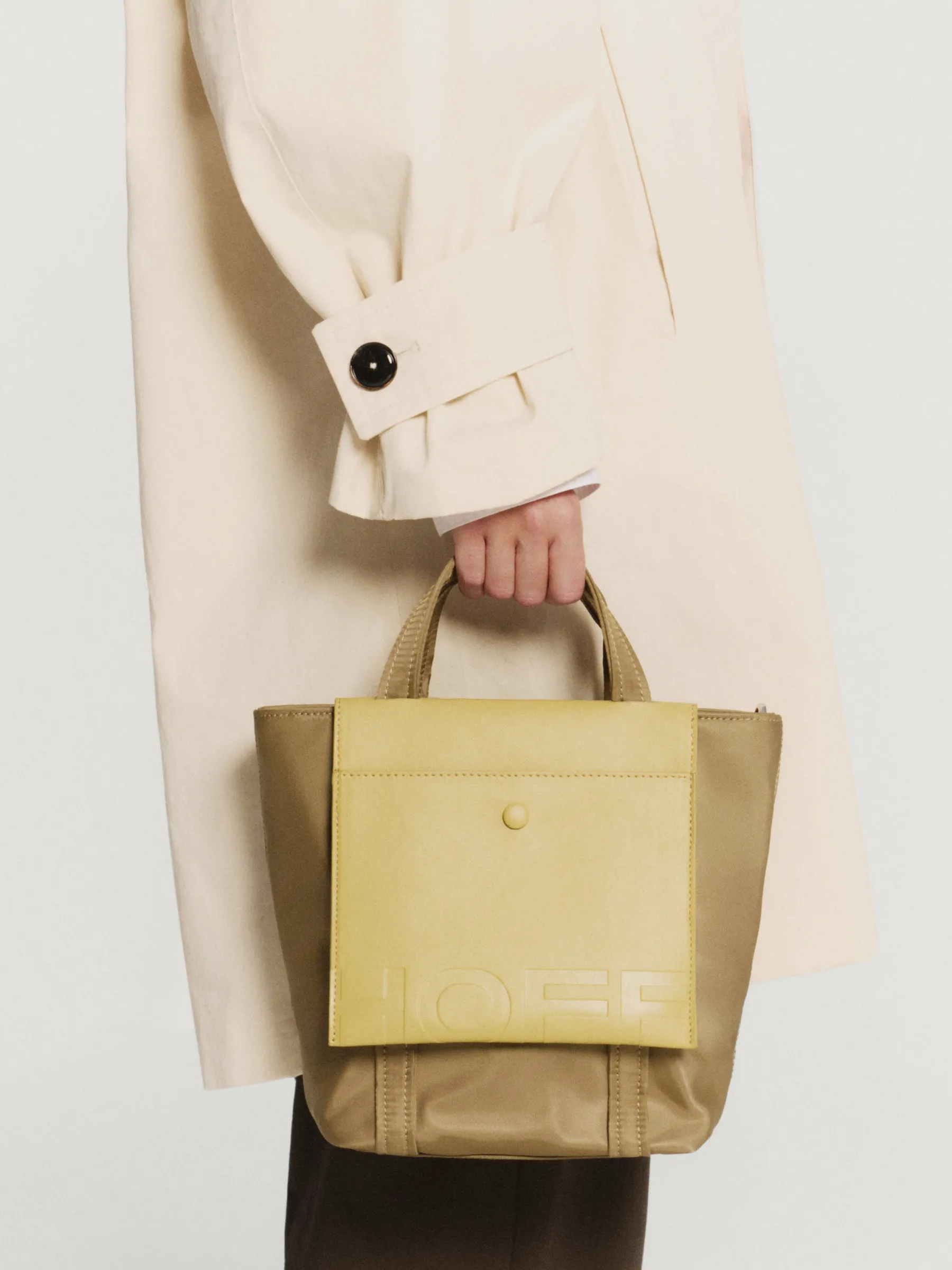 Nylon|Shoppers<HOFF GRAND CENTRAL